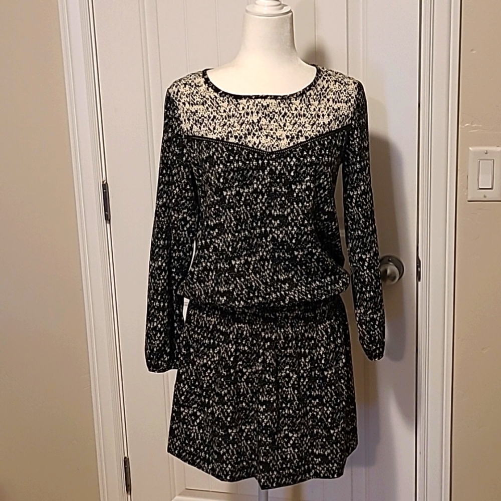 H&M one piece lightweight dress size 6